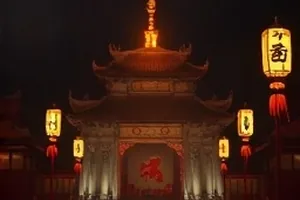 窗台上装海水与细沙的玻璃罐短片封面